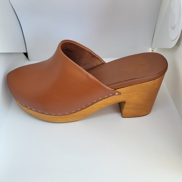 Brown Leather Clogs - Picture 4 of 10